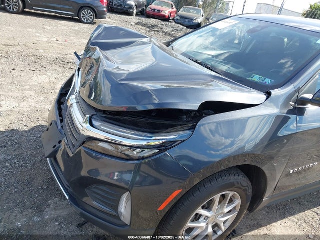 2GNAXUEV2N6154050 Chevrolet Equinox Awd Lt