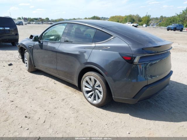 2026 TESLA MODEL Y 7SAYGDEE4TF332834 Photo 2