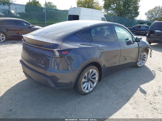 2026 TESLA MODEL Y 7SAYGDEE4TF332834 Photo 3