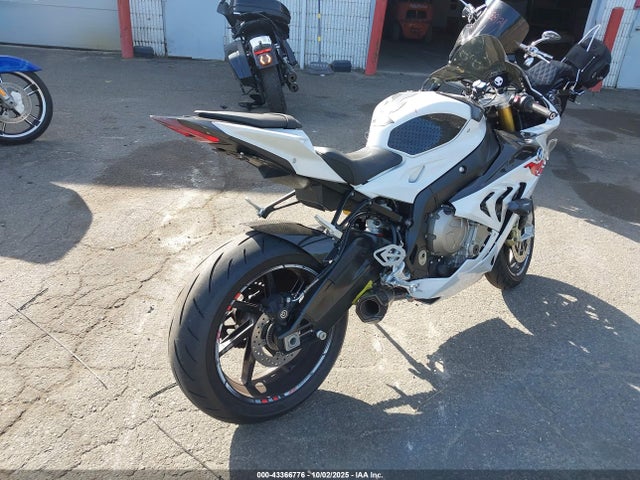 WB10D6006JZ710926 BMW 2018