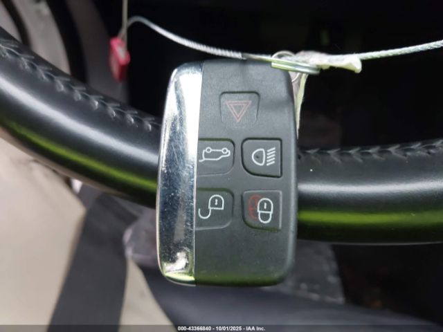 2017 JAGUAR F-PACE SADCK2BV4HA062345 Photo 10