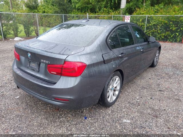 2018 BMW 320I WBA8E1G54JNU93467 Photo 3
