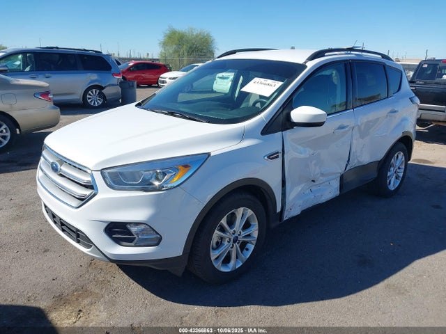 Ford Escape 2017 1FMCU0G9XHUC80435 Image 2