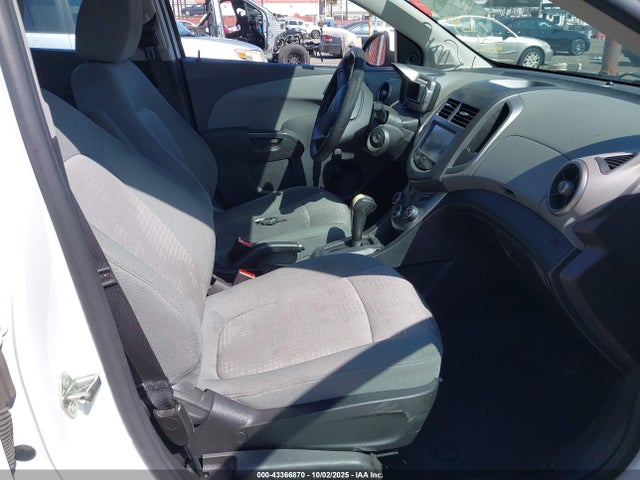Chevrolet lwe 2014 1G1JA5SG3E4180849 Image 5