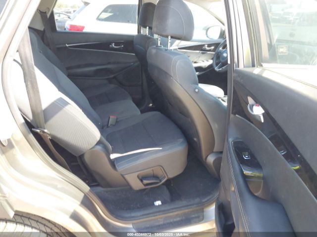2017 KIA SORENTO 5XYPG4A58HG201338 Photo 7