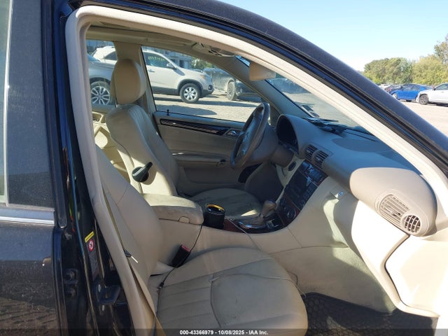 2006 MERCEDES-BENZ C 350 WDBRF87HX6F804858 Photo 4