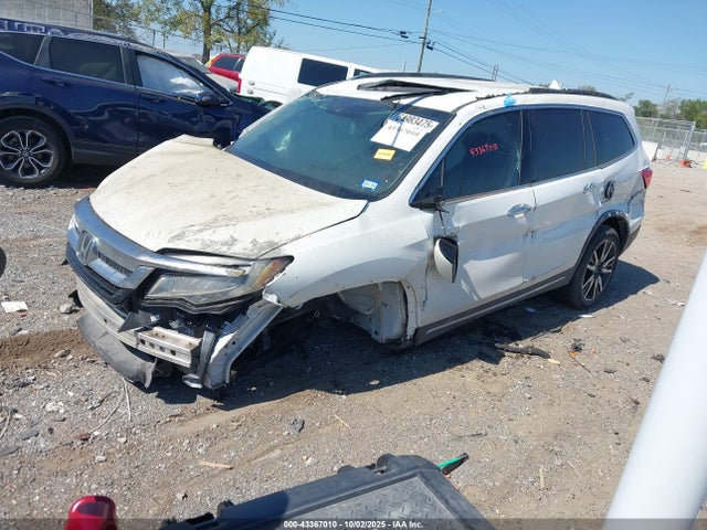 Продажа на аукционе авто 2021 Honda Pilot 2wd Touring 7 Passenger, vin: 5FNYF5H62MB011807, номер лота: 43367010