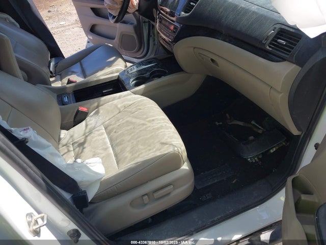 Продажа на аукционе авто 2021 Honda Pilot 2wd Touring 7 Passenger, vin: 5FNYF5H62MB011807, номер лота: 43367010