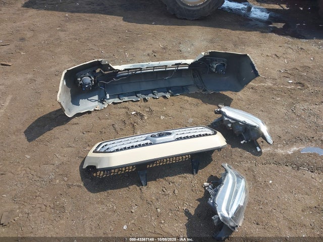 5TFRZ5CN0HX039014 Toyota Tacoma Sr5 V6