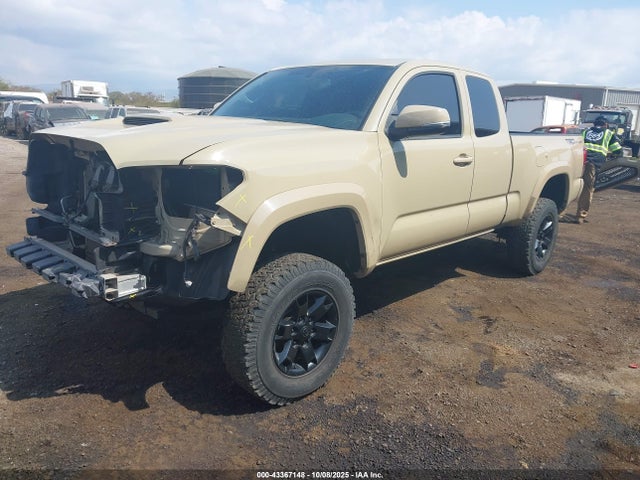 5TFRZ5CN0HX039014 Toyota Tacoma Sr5 V6