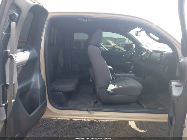 5TFRZ5CN0HX039014 Toyota Tacoma Sr5 V6