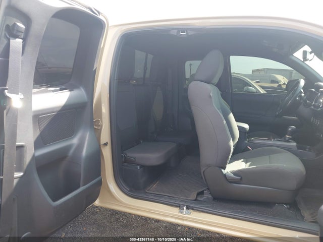 5TFRZ5CN0HX039014 Toyota Tacoma Sr5 V6