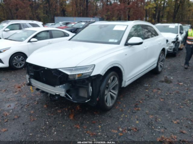 2021 AUDI Q8 WA1EVAF10MD016740 Photo 1