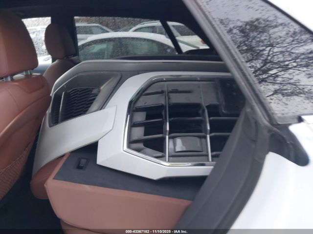 2021 AUDI Q8 WA1EVAF10MD016740 Photo 7