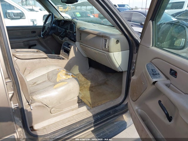 2004 CHEVROLET SUBURBAN 1GNEC16Z24J270962 Photo 4