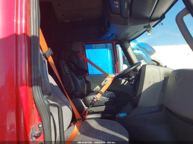 2017 International Prostar+ მანქანა იყიდება აუქციონზე, vin: 3HSDJAPR6HN410739, აუქციონის ნომერი: 43367258