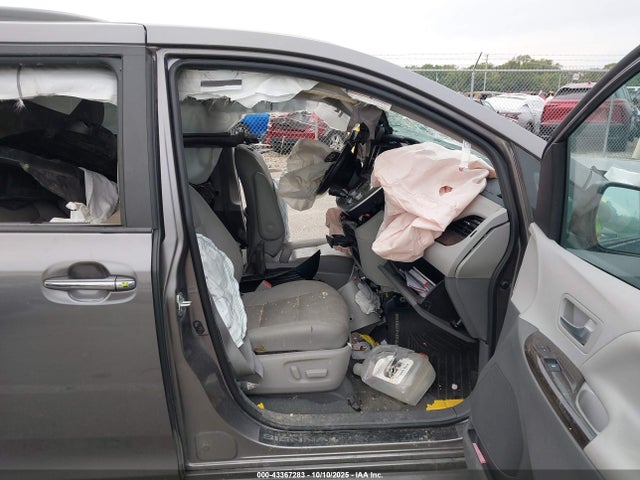 2020 TOYOTA SIENNA 5TDYZ3DC8LS055912 Photo 4