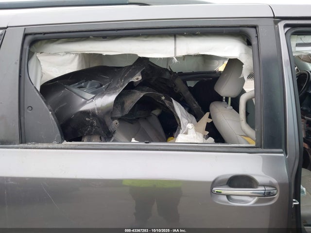 2020 TOYOTA SIENNA 5TDYZ3DC8LS055912 Photo 7