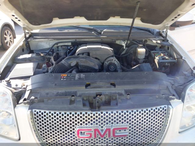 2014 GMC YUKON XL 1500 1GKS1MEF6ER161714 Photo 9