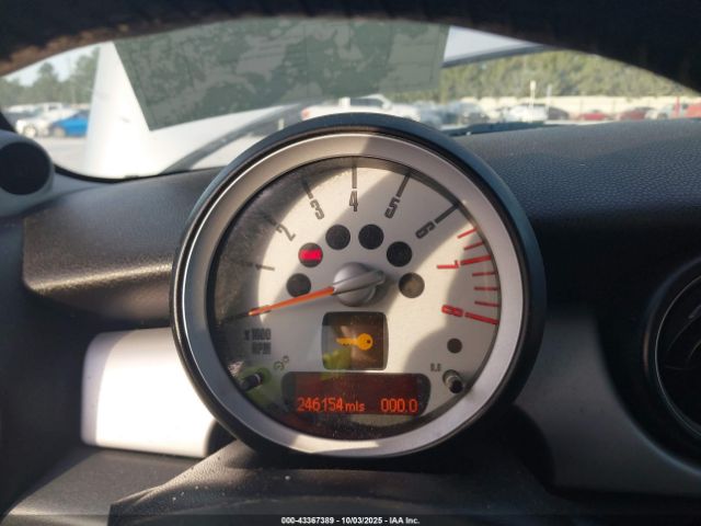 2008 MINI COOPER WMWMF33588TT59838 Photo 6