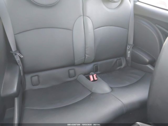 2008 MINI COOPER WMWMF33588TT59838 Photo 7