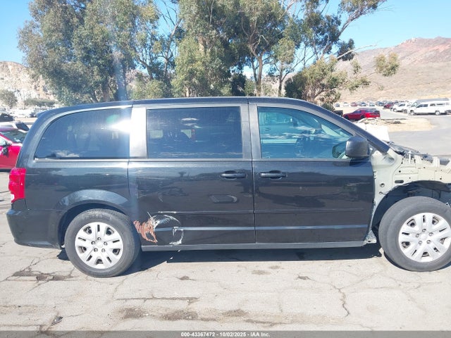 Dodge 2017 2017 2C4RDGBG0HR549732 Image 14