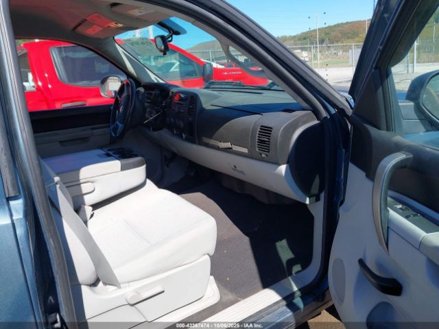 2011 CHEVROLET SILVERADO 1500 1GCNKSE08BZ398786 Photo 4