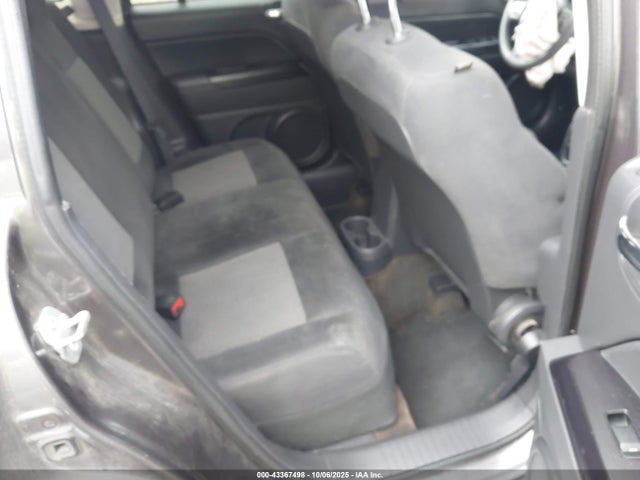 Jeep Compass 2015 1C4NJCBA8FD124402 Image 8