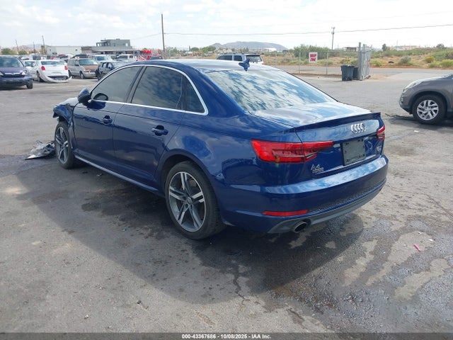 2017 AUDI A4 WAUENAF43HN071292 Photo 2