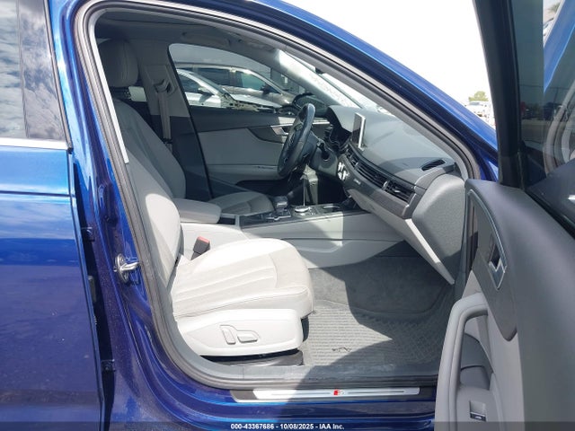 2017 AUDI A4 WAUENAF43HN071292 Photo 4
