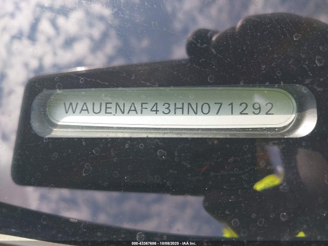 2017 AUDI A4 WAUENAF43HN071292 Photo 8