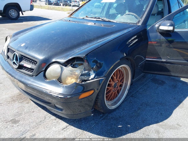 2003 MERCEDES-BENZ C-CLASS WDBRF40JX3F434447 Photo 5