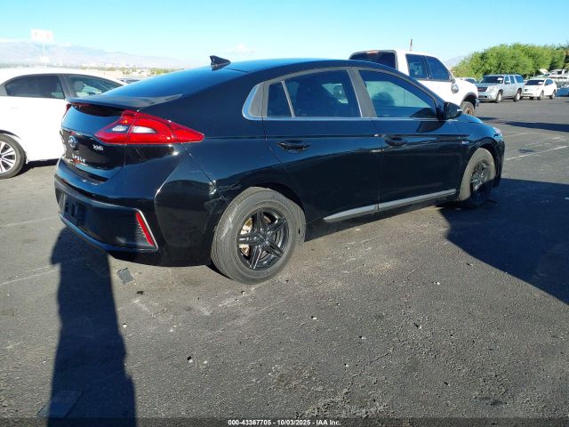 2017 HYUNDAI IONIQ HYBRID KMHC75LC4HU024667 Photo 3
