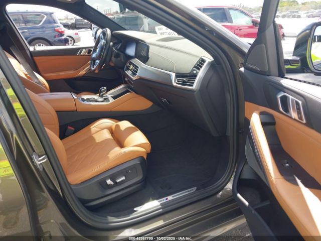 2023 BMW X6 5UXCY6C04P9P29837 Photo 4