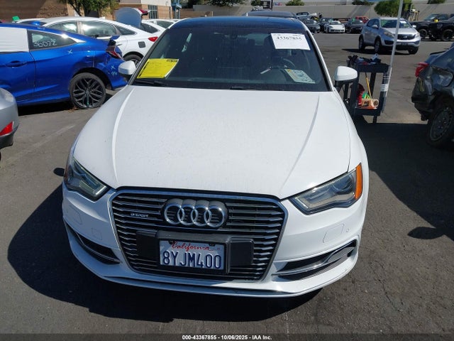Audi 2016 2016 WAUUPBFF4GA113603 Image 12