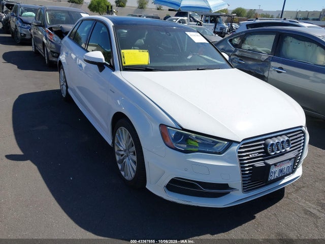 Audi 2016 2016 WAUUPBFF4GA113603 Image 13
