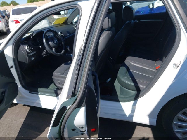 Audi 2016 2016 WAUUPBFF4GA113603 Image 8