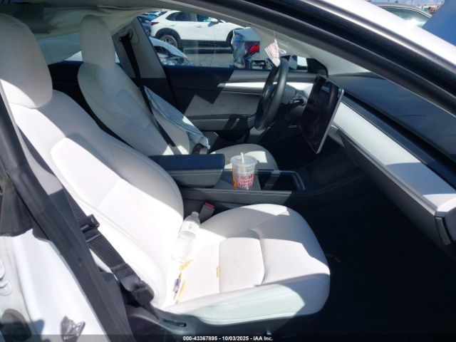 2022 TESLA MODEL 3 5YJ3E1EC2NF123525 Photo 4