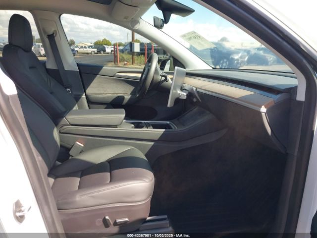 2023 TESLA MODEL Y 7SAYGDEF2PF659649 Photo 4