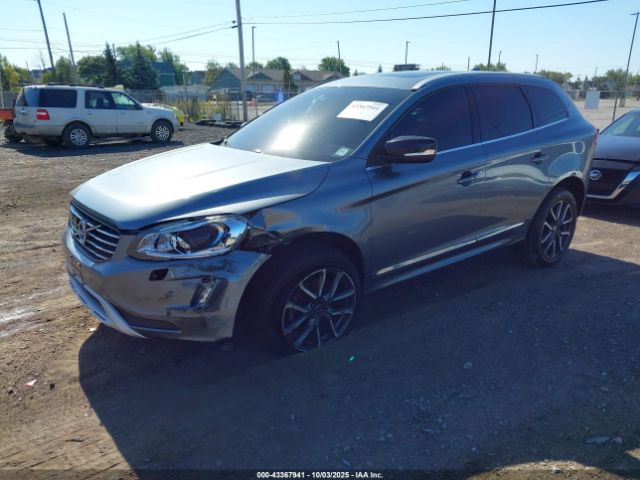 2017 VOLVO XC60 YV449MRR6H2013056 Photo 1