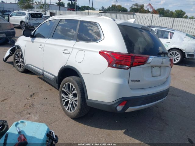 2018 MITSUBISHI OUTLANDER JA4AD3A33JZ069937 Photo 2