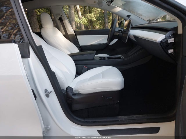 2022 TESLA MODEL Y 7SAYGDEE4NF425579 Photo 4