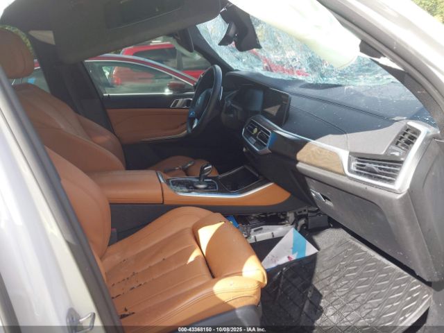 2022 BMW X5 5UXCR6C06N9K20035 Photo 4