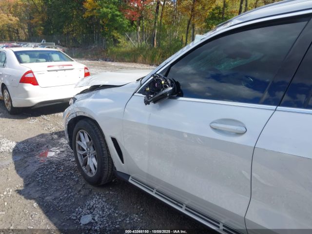 2022 BMW X5 5UXCR6C06N9K20035 Photo 5