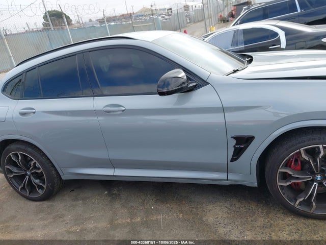 BMW X4 M 2024 5YM23EC05R9U03237 Image 13