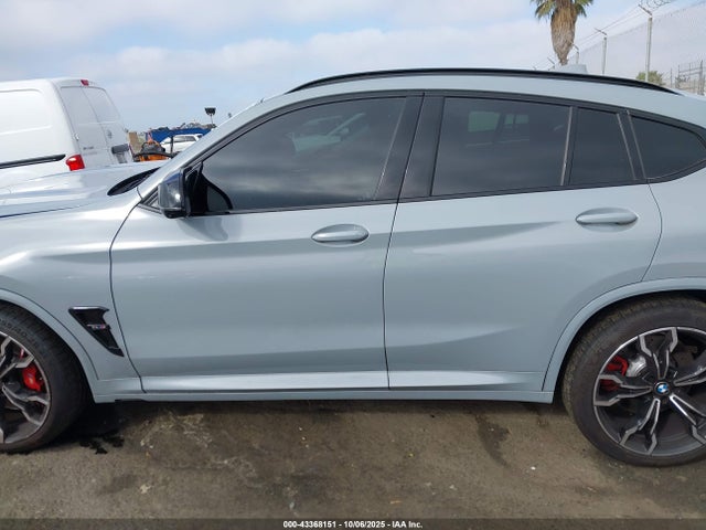 BMW X4 M 2024 5YM23EC05R9U03237 Image 14