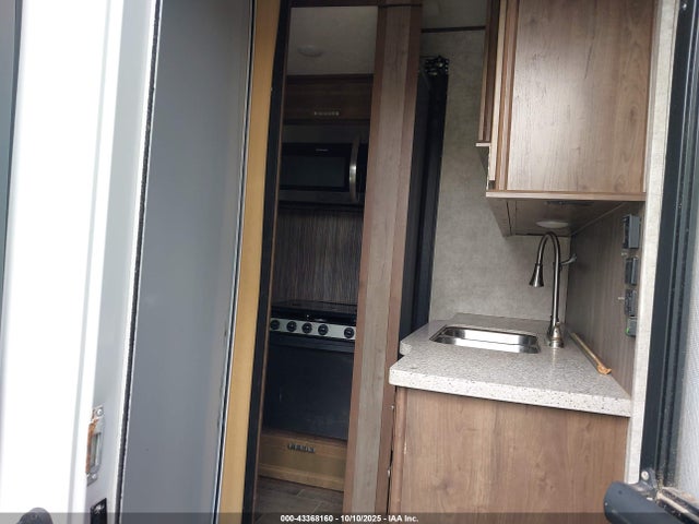 Highland Ridge Open Range 2018 58TCH0BS0J3BA3062 Image 5