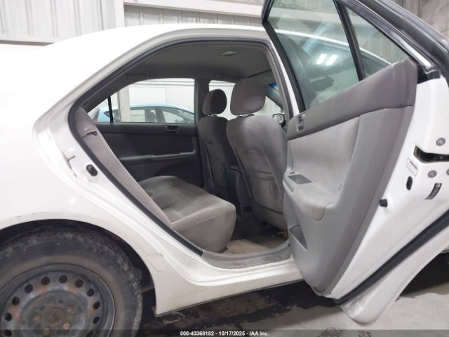 2004 TOYOTA CAMRY JTDBE32K740270973 Photo 7