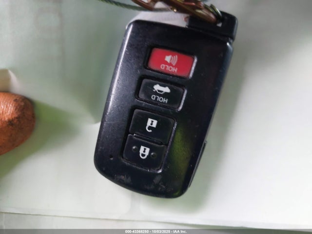 2T1BURHE2JC106636 Toyota Corolla Xle