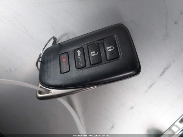 Lexus 2017 2017 2T2ZZMCA7HC054062 Image 11